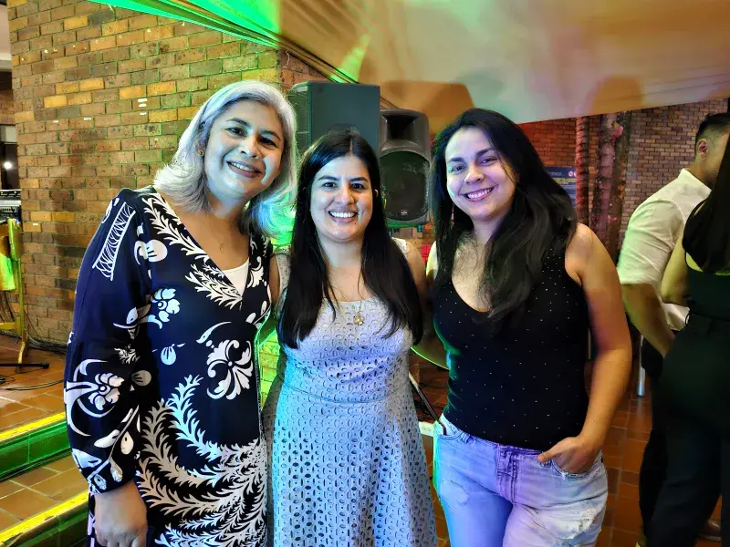 Emotivo encuentro de egresados