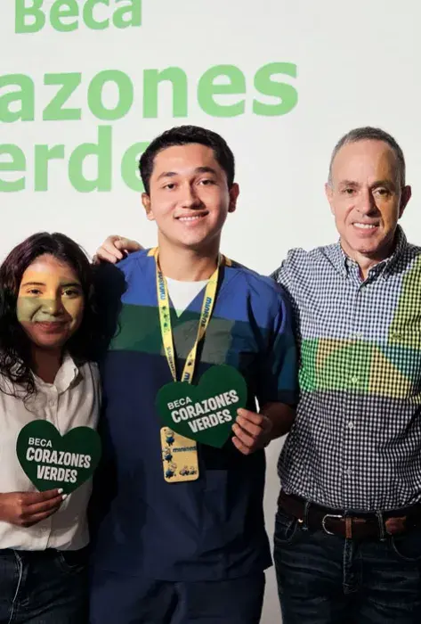 Becas Corazones Verdes: un compromiso de gratitud y solidaridad con nuestra Policía Nacional