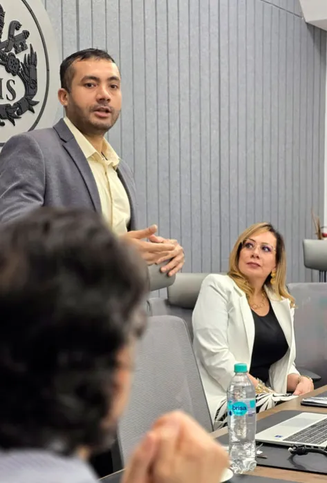 La inteligencia artificial como aliada estratégica en los negocios y la academia